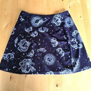 Astrological sun moon cloud print skirt mini black and white Sz Large